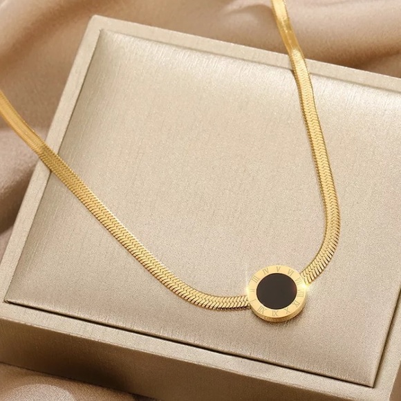 18k Gold Roman Numeral Flat Snake Necklace - Picture 2 of 7